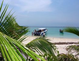 Krabi szigetek hajókirándulás Phuket sziget-ről